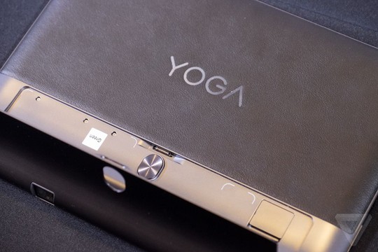 Yoga Tab 3 Pro: Tablet tích hợp máy chiếu, âm thanh Dolby