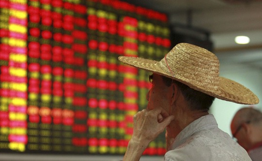 Chỉ số Shanghai Composite Index giảm 12,46% trong tháng 8, tiếp nối mức giảm 14,34% trong tháng 7
 Ảnh: REUTERS