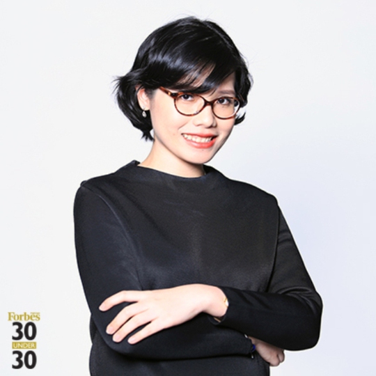 Khi sáng lập Emerald Consulting năm 2009, Thi Anh Đào 24 tuổi, sáu năm qua cô cùng đồng sự đưa Emerald thành công ty khởi nghiệp trẻ phát triển đột phá trong lĩnh vực truyền thông tiếp thị số (digital marketing) tại Việt Nam.