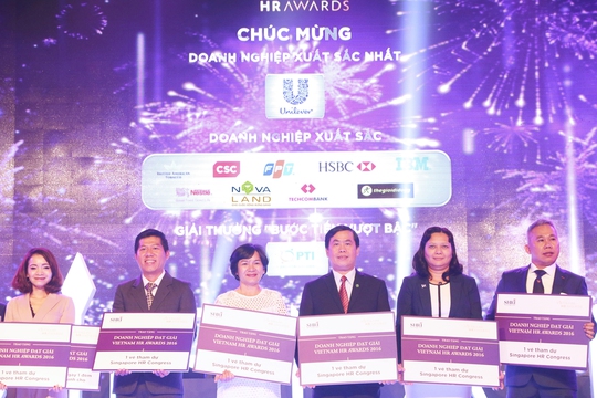 
Tập đoàn Novaland được vinh danh ở 3 hạng mục tại lễ trao giải Việt Nam HR Awards 2016
