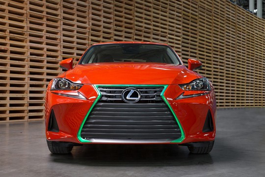 Lexus hợp tác hãng tương ớt người Việt sản xuất mẫu xe đặc biệt