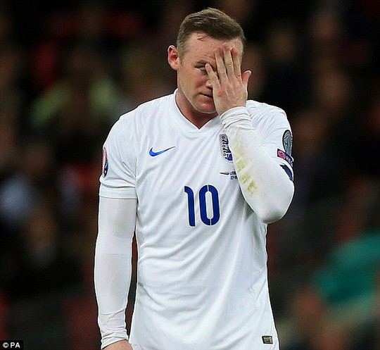 
Rooney đang bị CĐV soi kỹ vì phong độ kém trong thời gian gần đây
