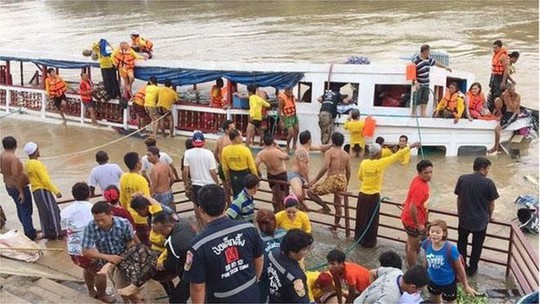 
Hoạt động cứu hộ đang tiếp tục diễn ra. Ảnh: Bangkok Post
