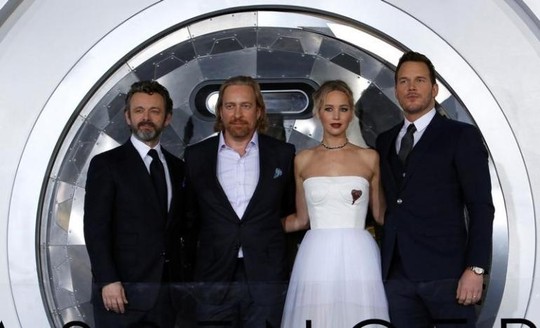 Đủ cảnh tình dục, phim mới của Jennifer Lawrence vẫn bị chê
