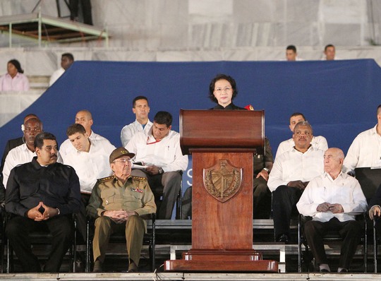 
Chủ tịch Quốc hội Nguyễn Thị Kim Ngân dự và phát biểu tại lễ mít tinh tưởng niệm lãnh tụ Cuba Fidel Castro Ruz tối 29-11 (giờ địa phương) Ảnh: TTXVN

