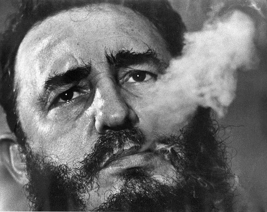 Ông Fidel Castro tại dinh chủ tịch năm 1985. Ảnh: AP