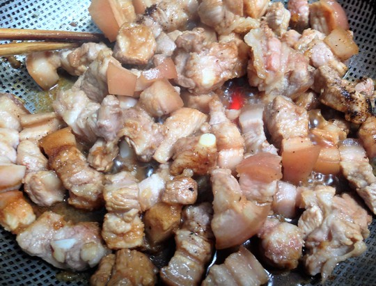 
Xào cho thịt săn lại
