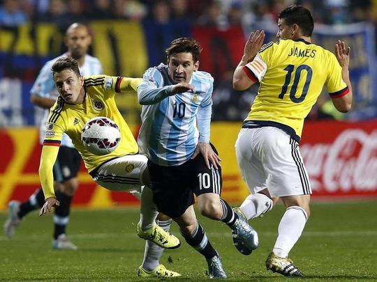 Messi tiếp tục gánh trọng trách vực dậy con tàu ArgentinaẢnh: REUTERS
