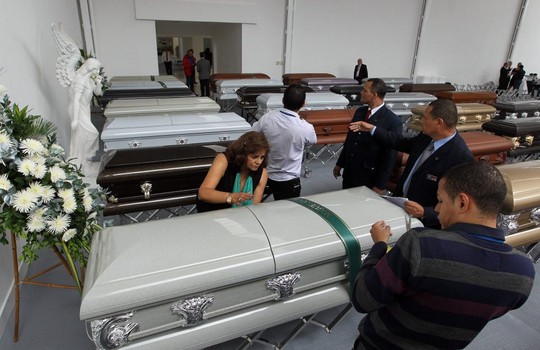 Lạnh người trước 19 quan tài cầu thủ Chapecoense