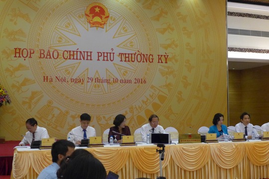 
Buổi họp báo Chính phủ thường kỳ chiều ngày 29-10
