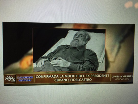 
Truyền hình Cuba đưa tin Lãnh tụ Fidel Castro qua đời. Ảnh: Twitter
