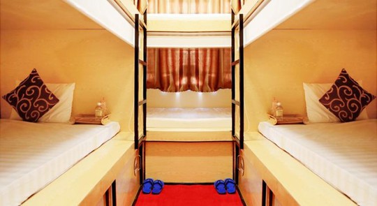 
Hostel có 3 dạng phòng, phòng hộp tập thể từ 140.000 đồng/người và phòng VIP gia đình 2 người lớn 2 trẻ em với giá 600.000/đêm. Ảnh: Booking.
