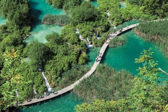 
Vườn quốc gia hồ Plitvice ở Croatia - Ảnh: National Geographic
