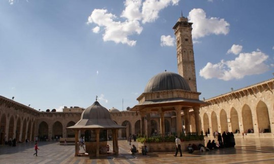 
Nhà thờ Hồi giáo Umayyad ngày 6-10-2010. Ảnh: Reuters
