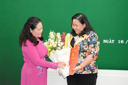 Bà Lê Thị Kim Thúy giữ chức vụ Phó Chủ tịch LĐLĐ TP HCM - Ảnh 1.