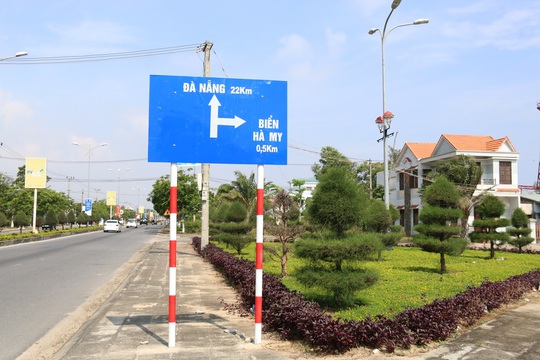 Biển Hà My có vị trí thuận lợi, cách Hội An 7 km, cách TP Đà Nẵng 22 km