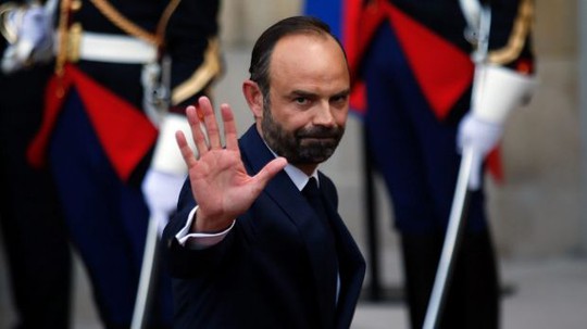 Tại sao Tổng thống Pháp bổ nhiệm thủ tướng ngoại đảng? - Ảnh 1.