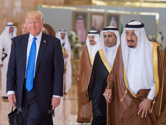 Sự thật về hợp đồng vũ khí 110 tỉ USD giữa Mỹ và Ả Rập Saudi - Ảnh 1.