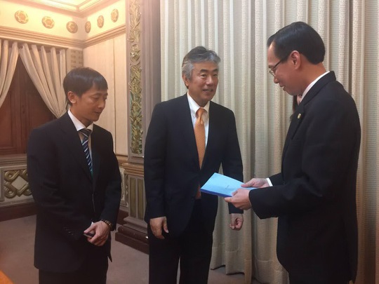 
Đoàn doanh nghiệp Nhật gặp gỡ và trao đổi với Phó Chủ tịch UBND TP HCM Lê Thanh Liêm vào chiều 18-1
