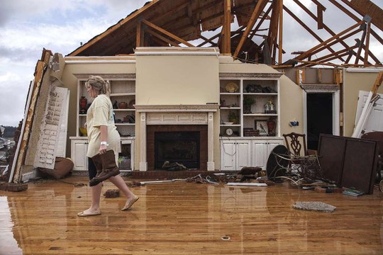 
Một căn nhà ở hạt Alde, bang Georgia, tan hoang vì bị bão tàn phá hôm 22-1. Ảnh: Reuters

 
