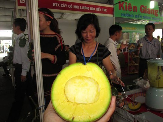 Mãng cầu na độc lạ vừa xuất hiện tại TP HCM - Ảnh 2.
