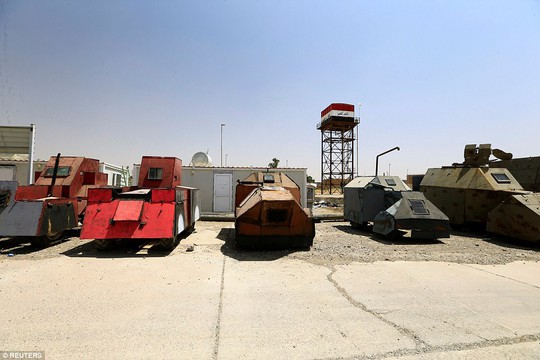 Iraq: Tham quan “nghĩa địa” xe đánh bom tự sát của IS - Ảnh 12.