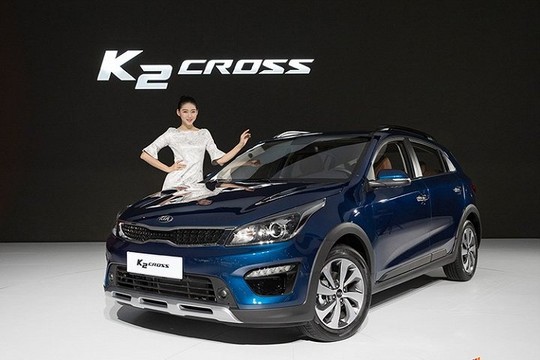 K2 Cross hoàn toàn mới với giá bán 298 triệu đồng