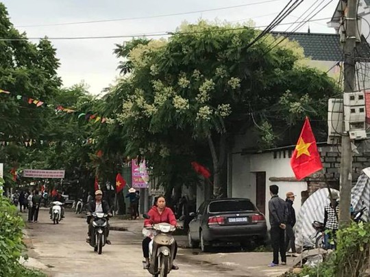 Chủ tịch Hà Nội Nguyễn Đức Chung đối thoại với người dân Đồng Tâm