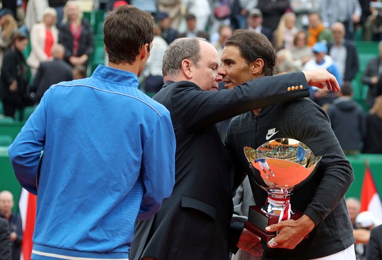 Xem Nadal vô địch Monte Carlo, lập thêm 2 kỷ lục 