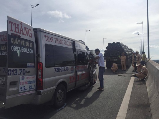 Tai nạn nghiêm trọng ở cao tốc TP HCM - Long Thành - Ảnh 1.