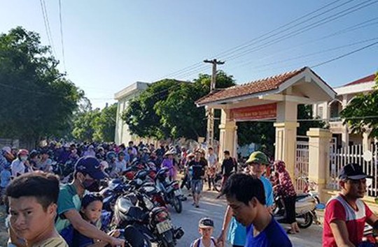 Xã nghèo ven biển, trẻ mầm non bị dự thu hơn 3 triệu đồng - Ảnh 2.