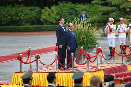Cận cảnh lễ đón Thủ tướng Canada Justin Trudeau ở Phủ Chủ tịch - Ảnh 2.