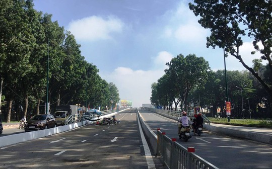 “Chịu trận” kẹt xe trước ngày thông cầu vượt thép! - Ảnh 9.