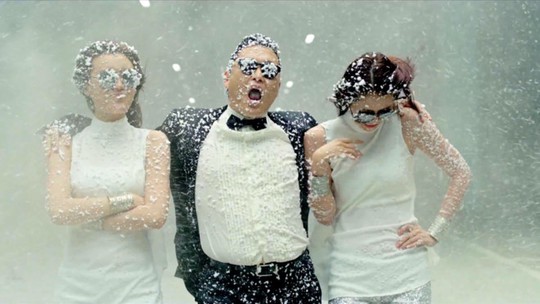 Ca khúc See you again vượt Gangnam Style của Psy - Ảnh 1.