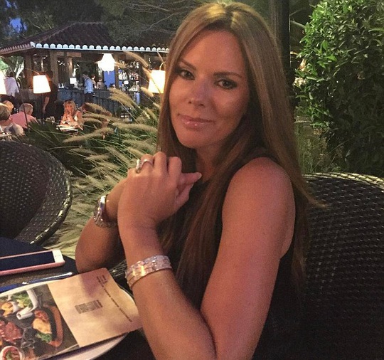Toni, vợ của Terry