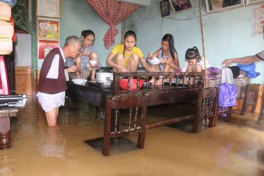 Ám ảnh bão Damrey - Ảnh 1.