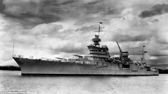 Mỹ tìm thấy mảnh vỡ chiến hạm bị đánh chìm trong Thế chiến II - Ảnh 1.