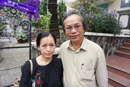 NSƯT Tiến sĩ Nguyễn Thị Hải Phượng và nhạc sĩ Phan Hồng Sơn