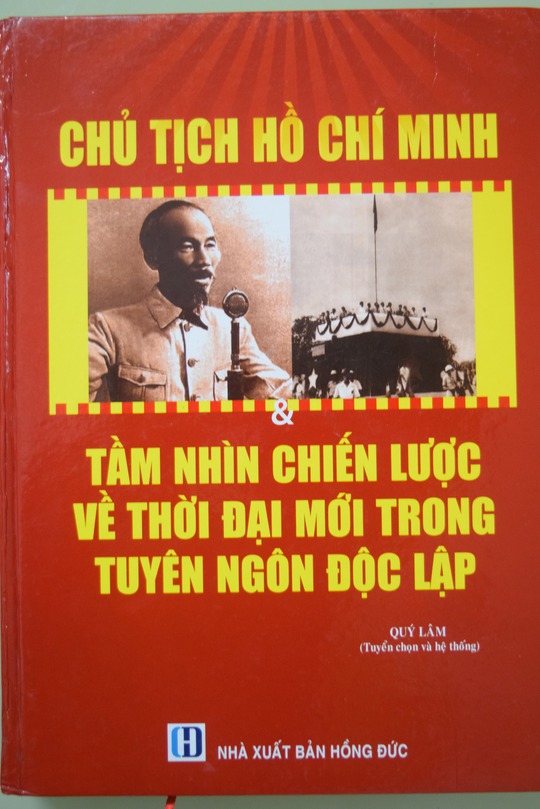 
Cuốn “Chủ tịch Hồ Chí Minh - Tầm nhìn chiến lược về thời đại mới trong tuyên ngôn độc lập” của NXB Hồng Đức có thể bị in nối bản, in lậu bán kiếm lời
