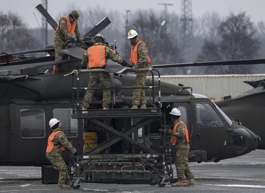 Gần 100 trực thăng Mỹ đến Đức hỗ trợ NATO