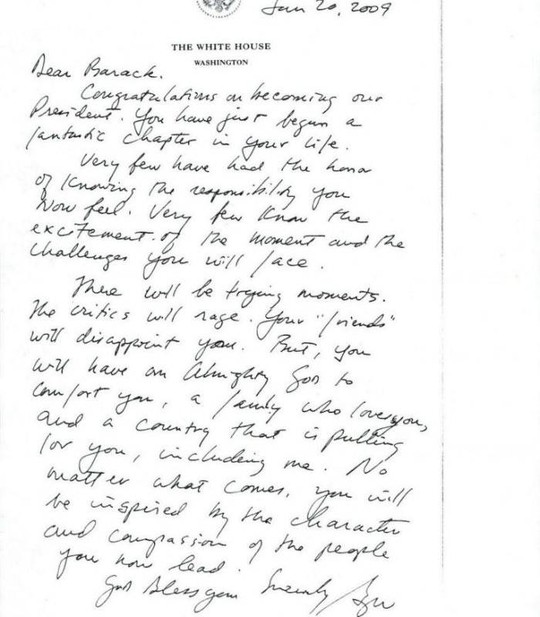 
Lá thư ông Bush để lại cho ông Obama. Ảnh: ABC News
