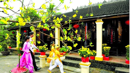 
Tục xông nhà đầu năm đã từ lâu trở thành một nét văn hóa của người Việt
