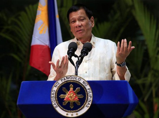 
Tổng thống Duterte tiết lộ Trung Quốc đã hứa danh dự là sẽ không xây dựng trên bãi cạn Scaborough. Ảnh: Reuters
