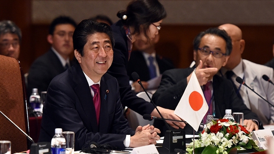 Thủ tướng Nhật Bản Shinzo Abe tại Tọa đàm Doanh nghiệp Việt Nam – Nhật Bản - Ảnh: Nam Thắng