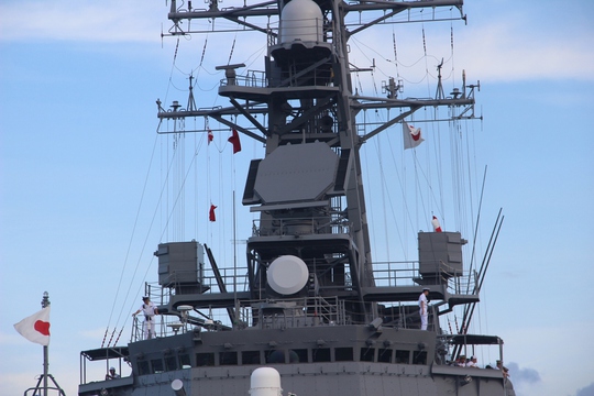 Cận cảnh tàu hải quân Nhật, Mỹ thăm Cam Ranh - Ảnh 7.