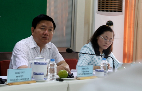 
Ông Đinh La Thăng, Bí thư Thành ủy TP HCM tại buổi làm việc chiều 10-2
