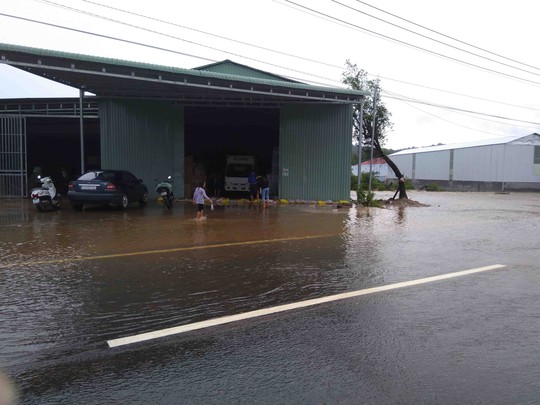 Phú Quốc: Nhà dân bị ngập do suối thoát nước bị lấn - Ảnh 2.