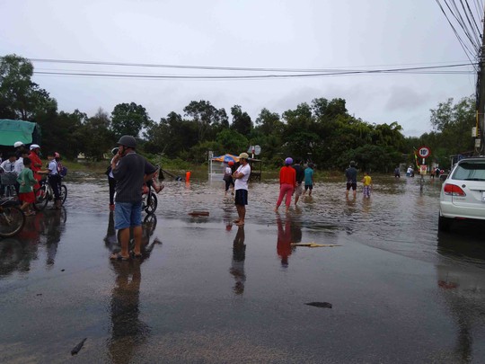 Phú Quốc: Nhà dân bị ngập do suối thoát nước bị lấn - Ảnh 7.