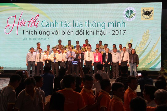 Nhà nông đua tài canh tác lúa thông minh trước biến đổi khí hậu - Ảnh 4.