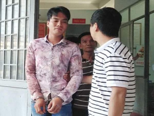 Tính đi xử đối phương, vung dao làm chết bạn nhậu - Ảnh 2. Tính đi xử đối phương, vung dao làm chết bạn nhậu - Ảnh 2.